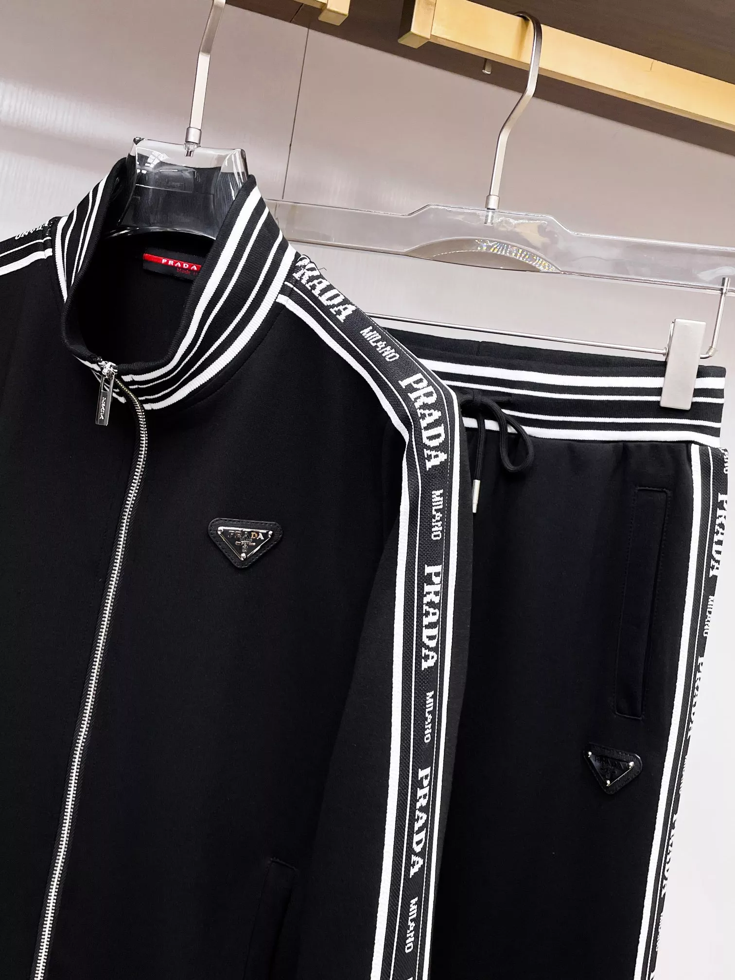 Prada Tracksuits Long Sleeved For Men UrbanStyle 3592