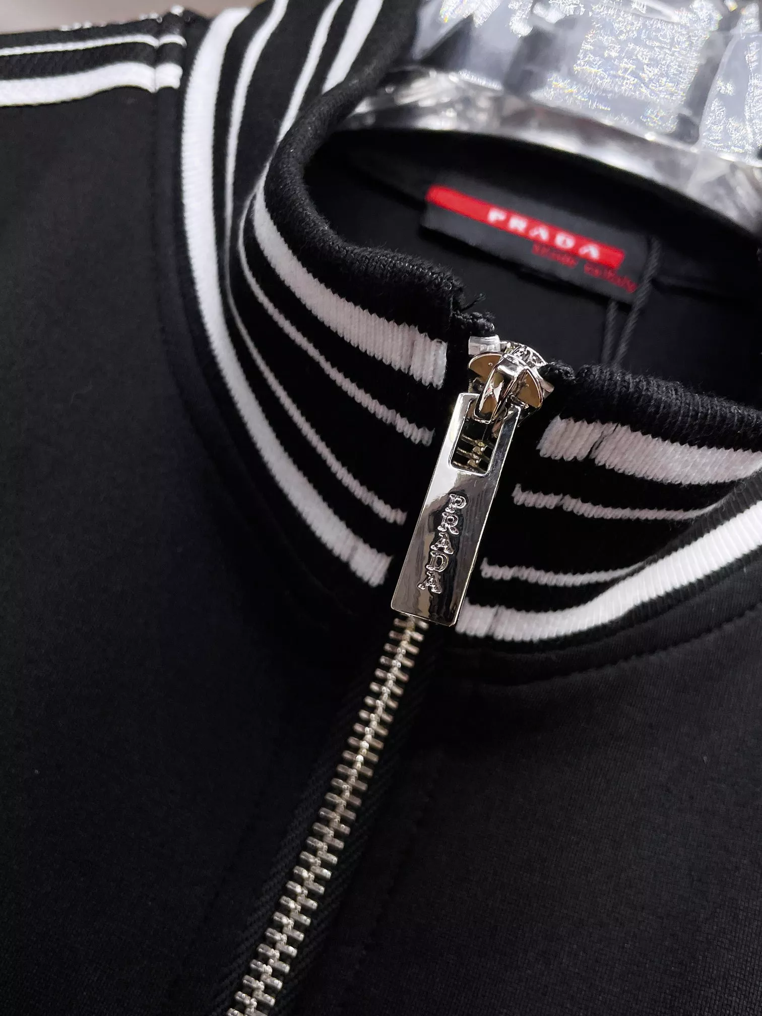 Prada Tracksuits Long Sleeved For Men UrbanStyle 3592