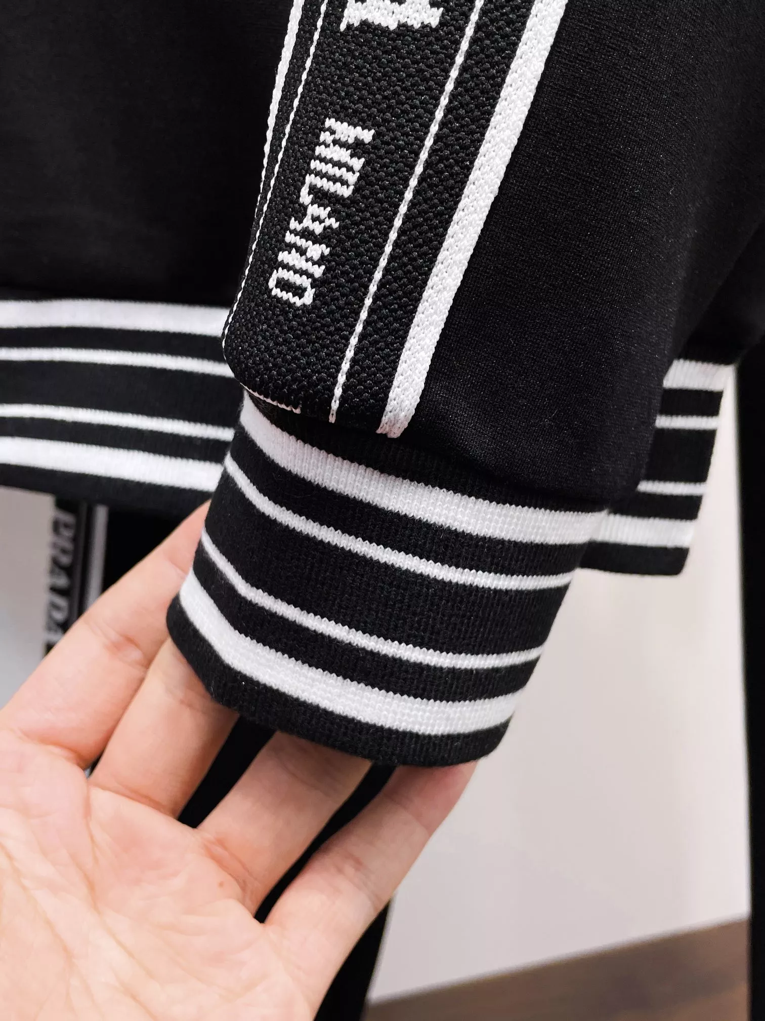 Prada Tracksuits Long Sleeved For Men UrbanStyle 3592