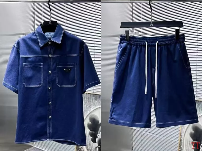 Prada Tracksuits Short Sleeved For Men Modern 6665