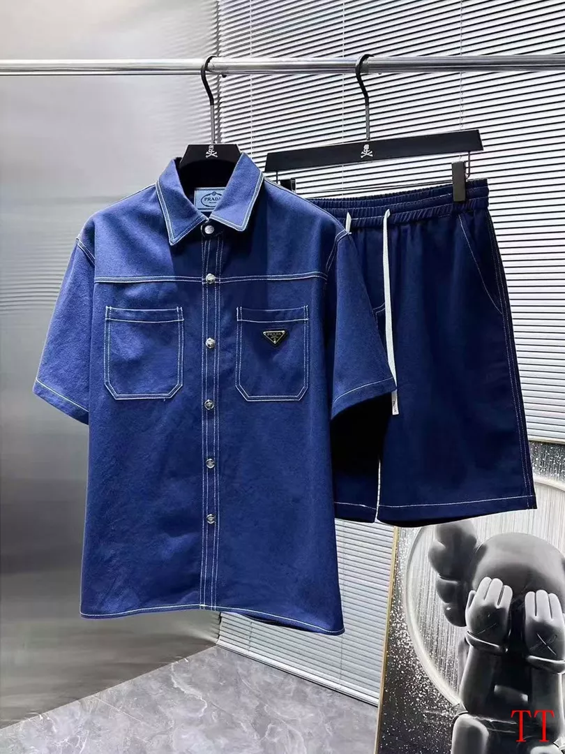Prada Tracksuits Short Sleeved For Men Modern 6665