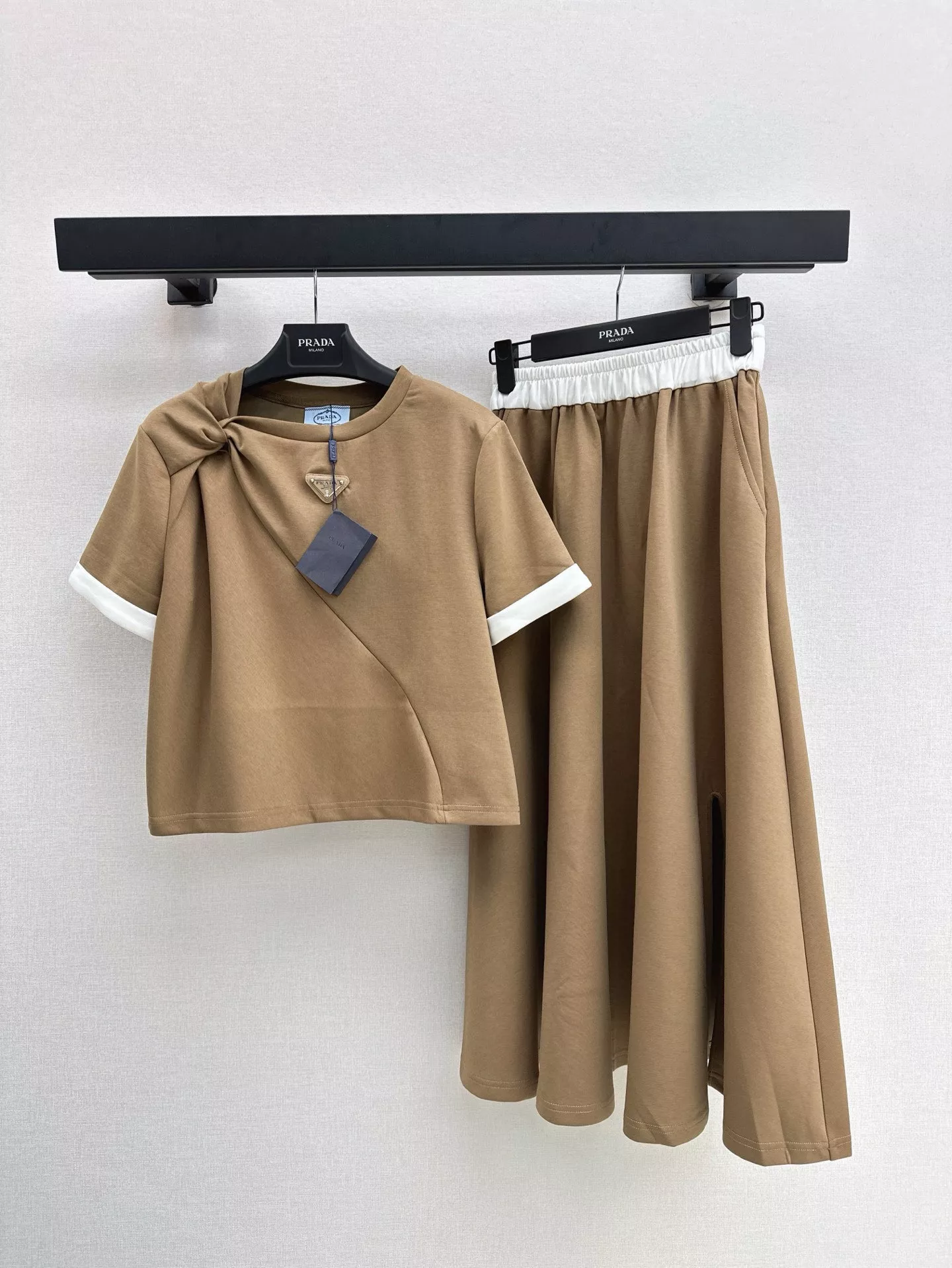 Prada Tracksuits Short Sleeved For Women Minimalist 8077