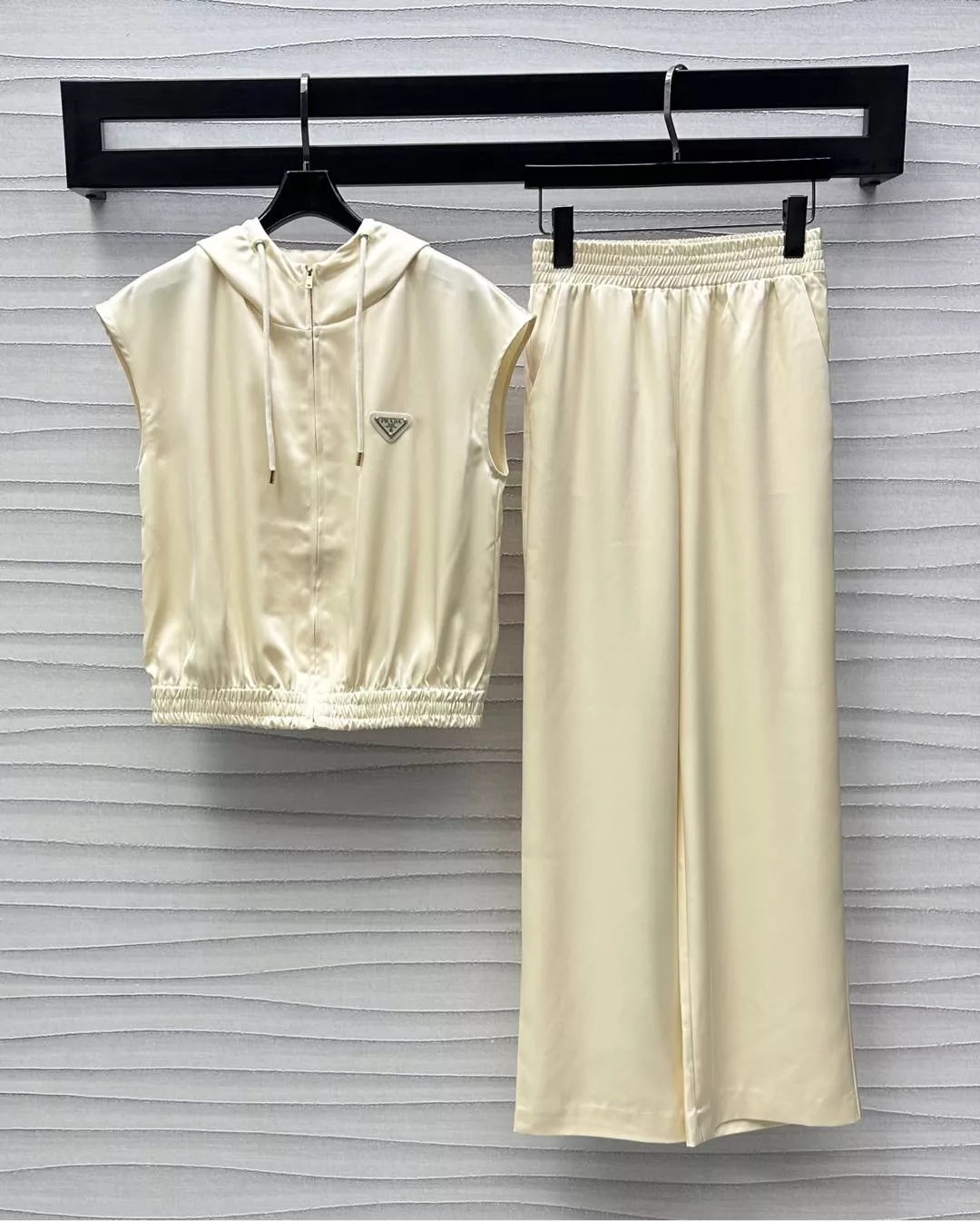 Prada Tracksuits Sleeveless For Women BestValue 363
