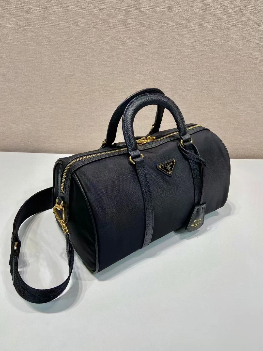Prada Travel Bags Vibrant 3823