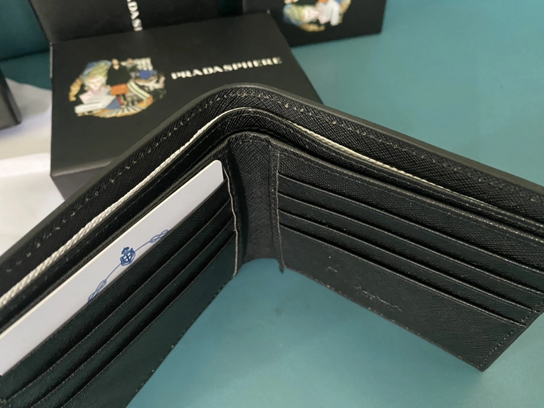 Prada Wallets For Men Breathable 164