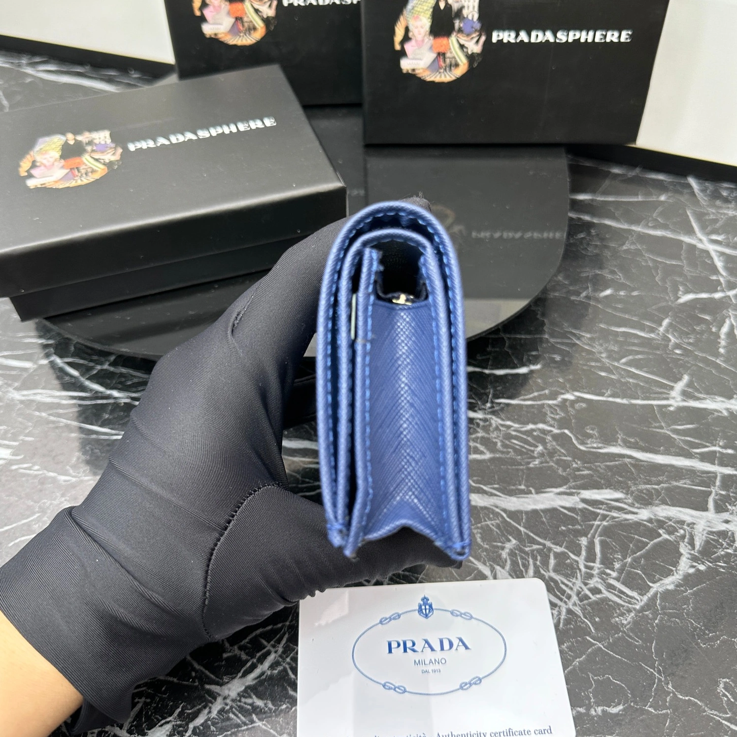 Prada Wallets For Women Durable 2381