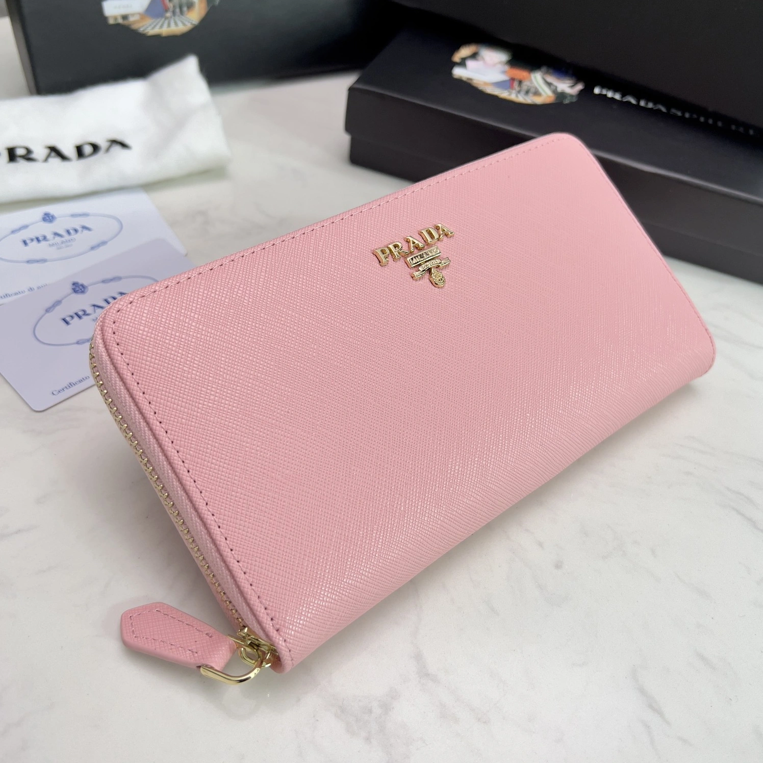 Prada Wallets Reliable 5809
