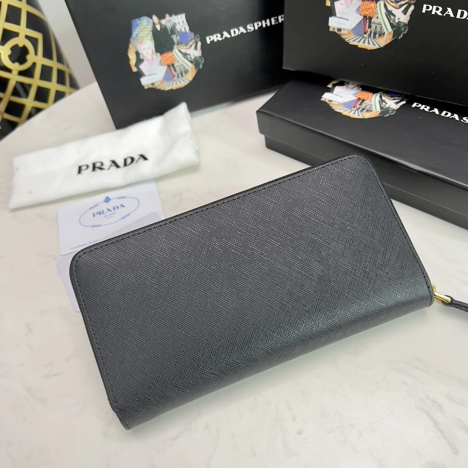 Prada Wallets Sophisticated 9231