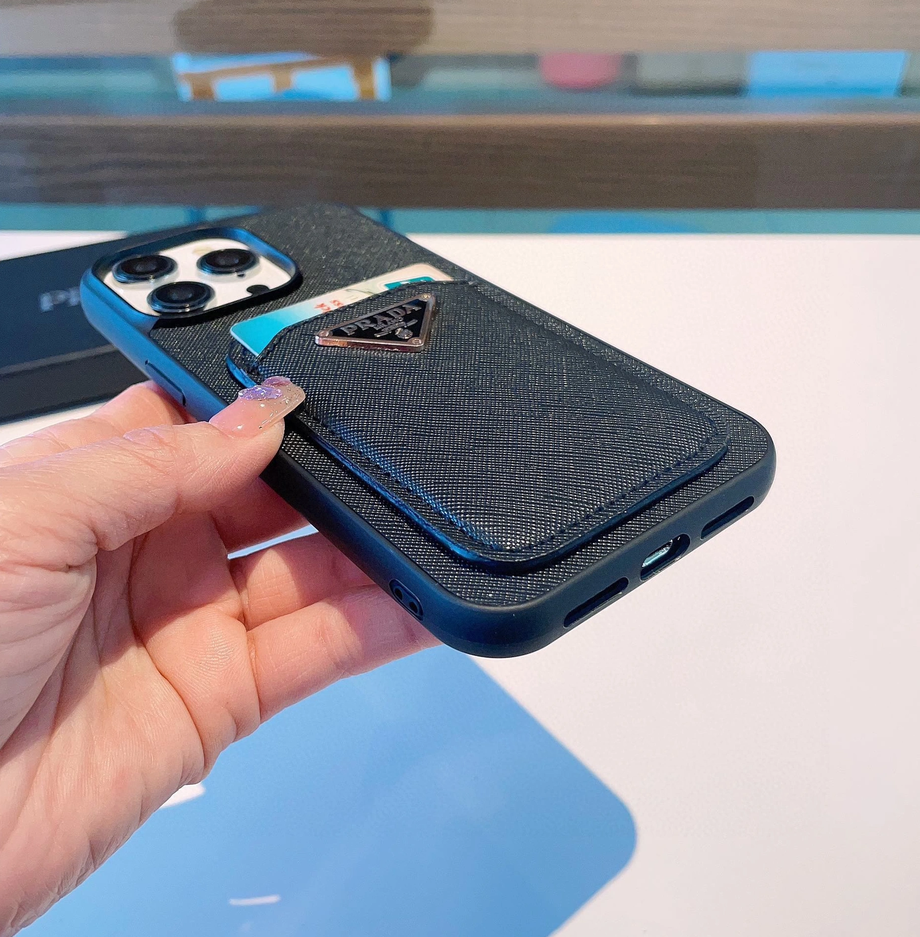 Prada iPhone Case Classic 7295