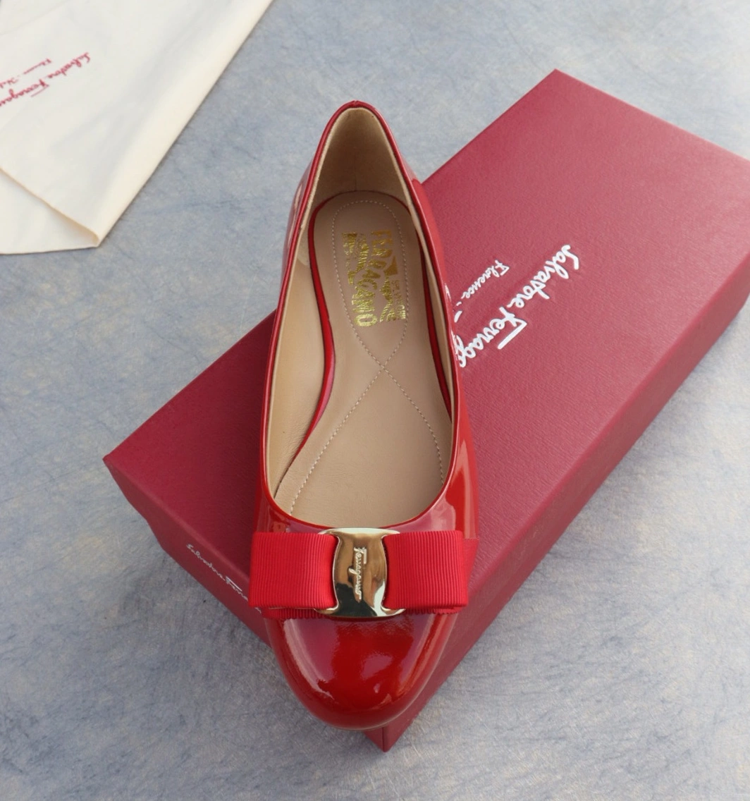 Refined 1002 Salvatore Ferragamo Flat Shoes For Women