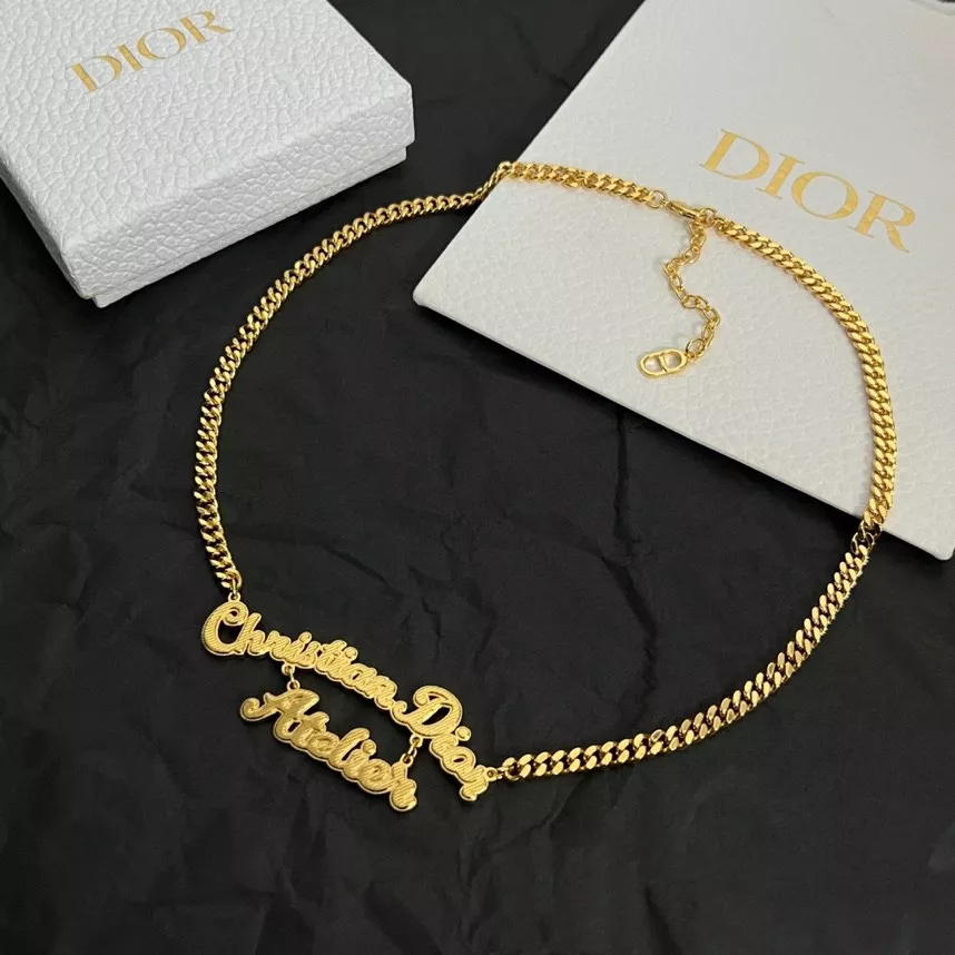 Refined 1099 Christian Dior Necklaces