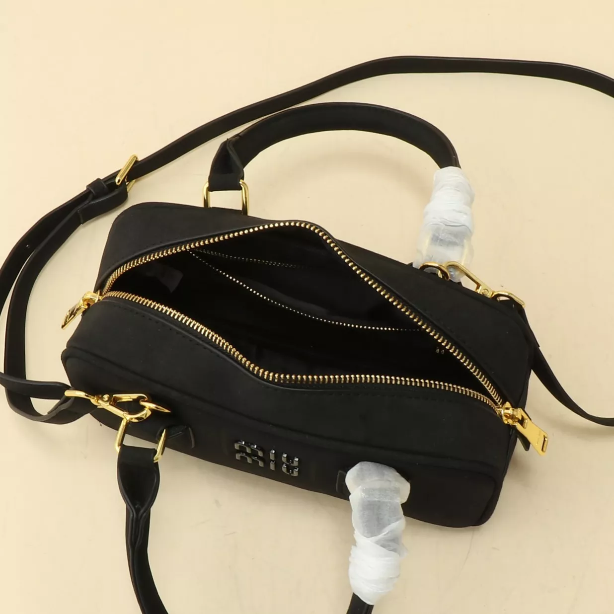 Refined 1232 MIU MIU AAA Quality Handbags For Women