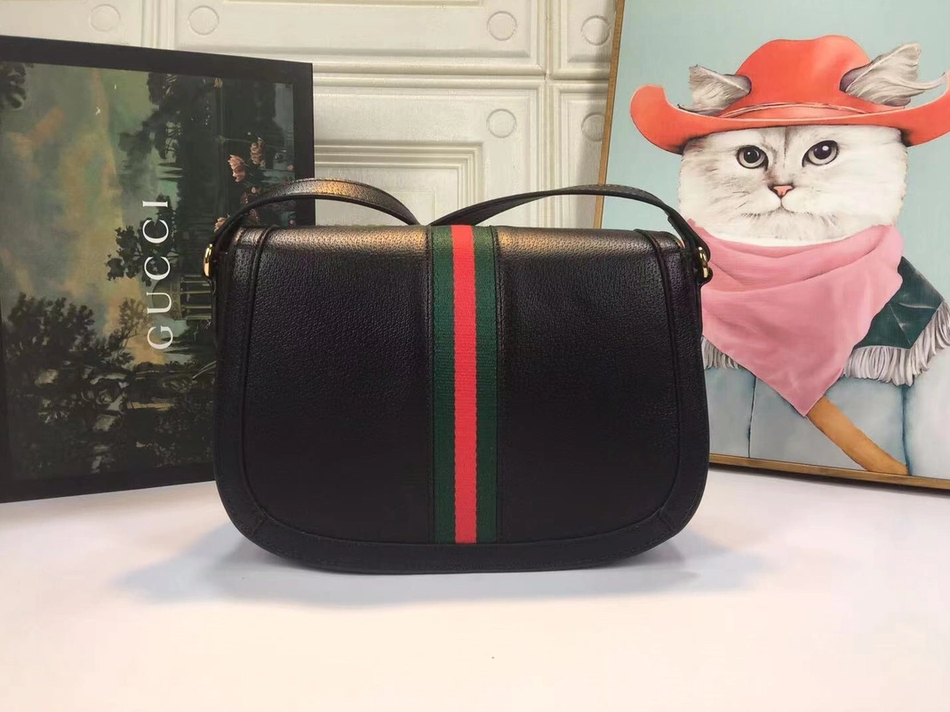 Refined 1310 Gucci AAA Quality Messenger Bags