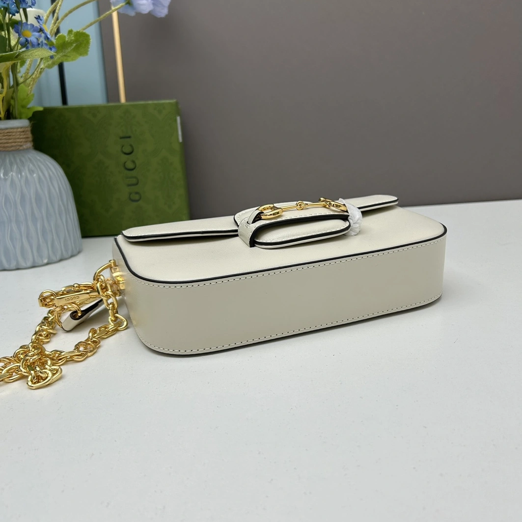 Refined 1382 Gucci AAA Quality Messenger Bags For Women