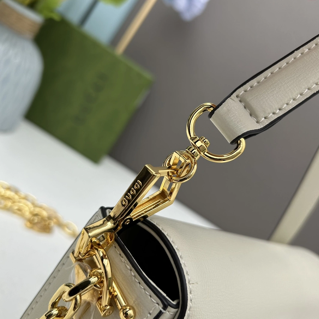 Refined 1382 Gucci AAA Quality Messenger Bags For Women