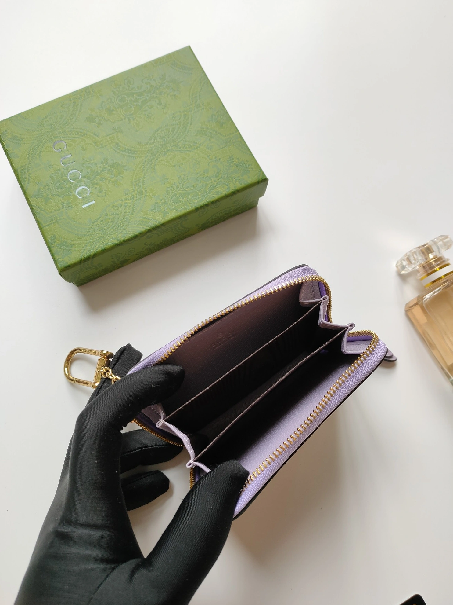 Refined 1521 Gucci Wallets