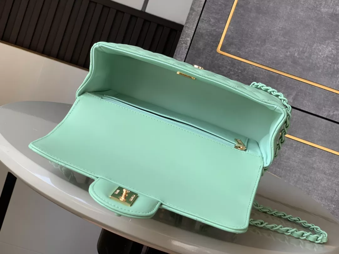 Refined 1630 Chanel AAA Quality Messenger Bags For Women