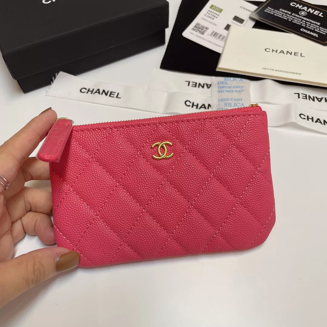 Refined 1678 Chanel Wallets