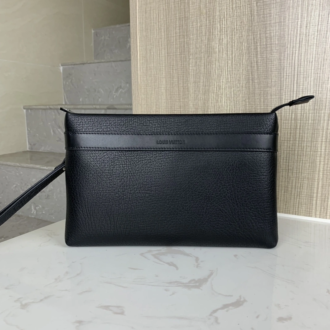 Refined 1928 Louis Vuitton AAA Man Wallets