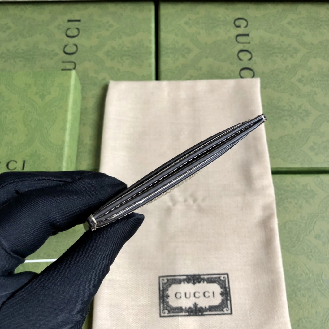 Refined 2029 Gucci AAA Quality Card Case