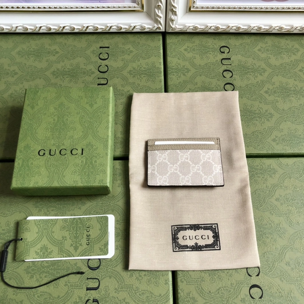 Refined 2029 Gucci AAA Quality Card Case