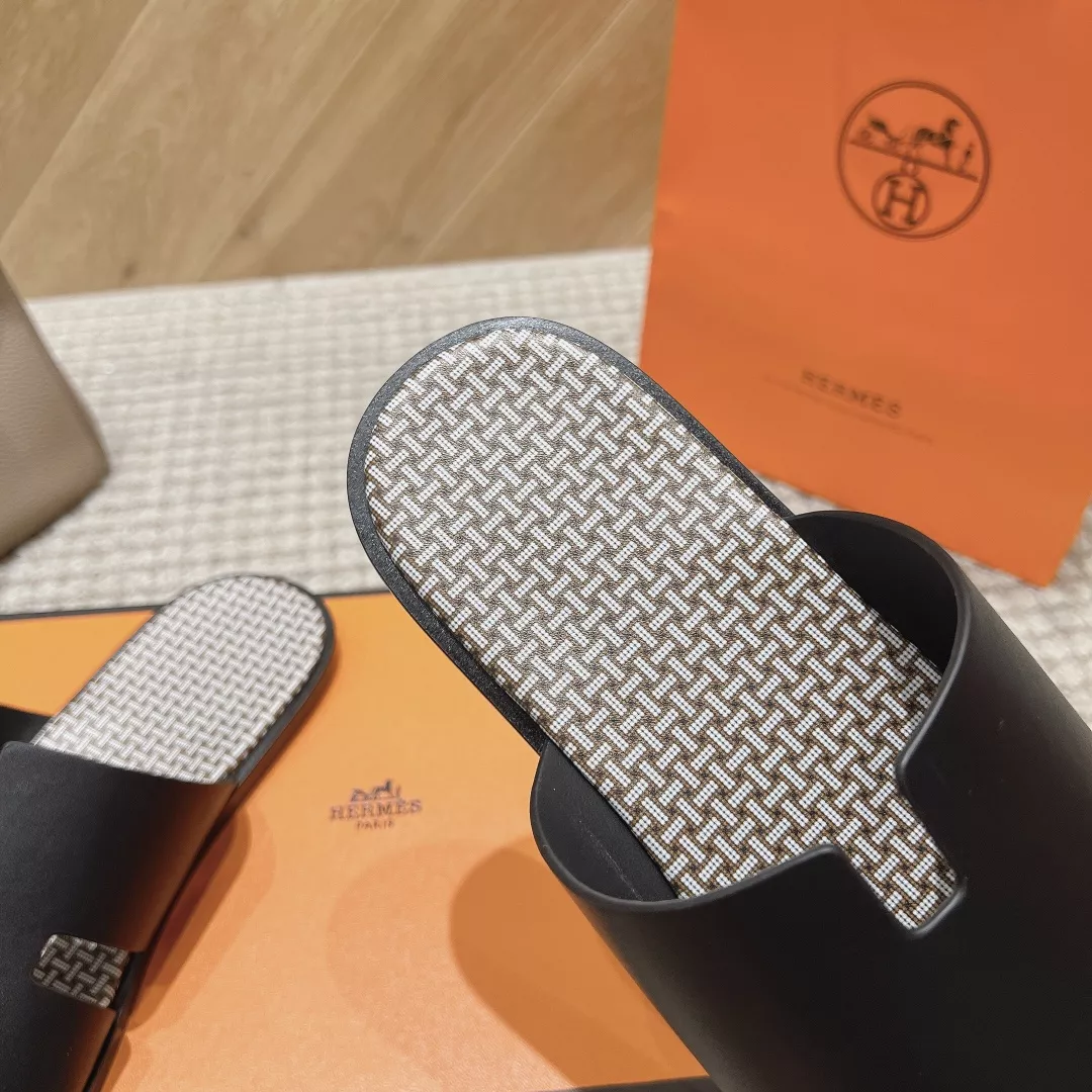 Refined 2293 Hermes Slippers For Men