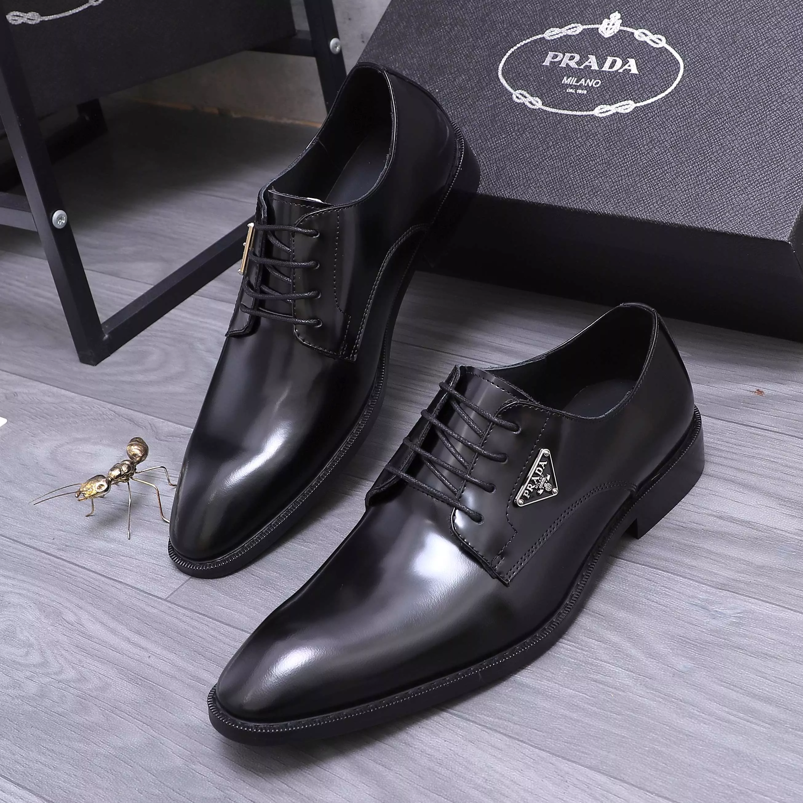 Refined 241 Prada Leather Shoes For Men
