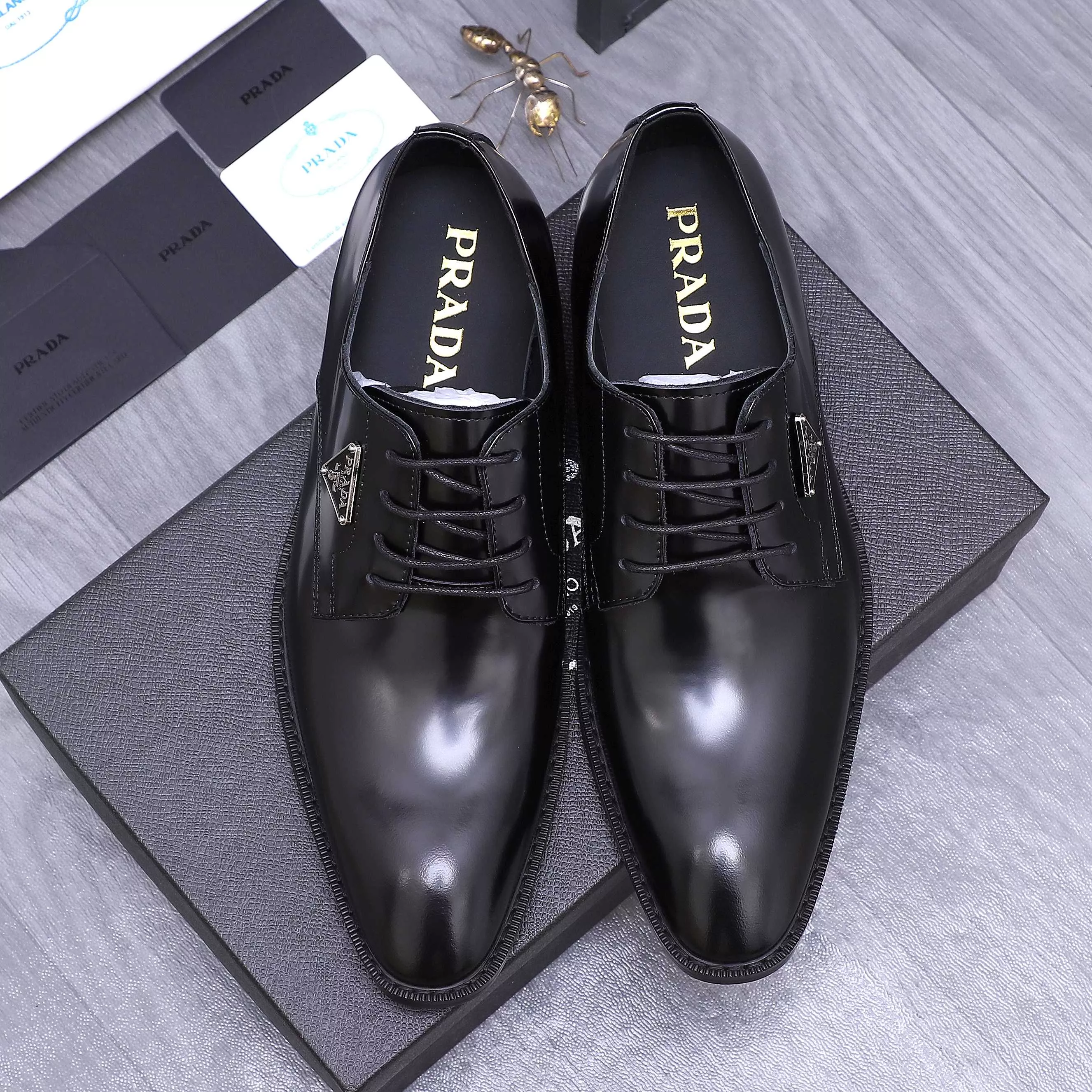 Refined 241 Prada Leather Shoes For Men
