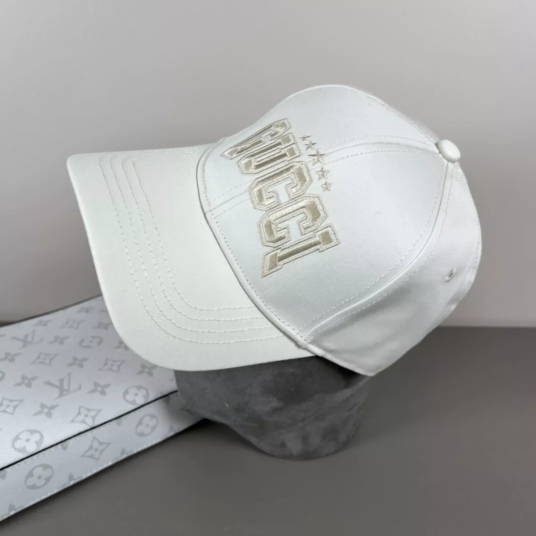 Refined 2485 Gucci Caps