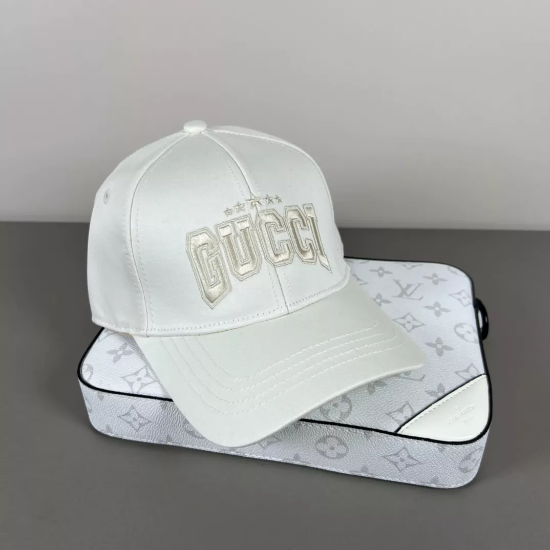 Refined 2485 Gucci Caps