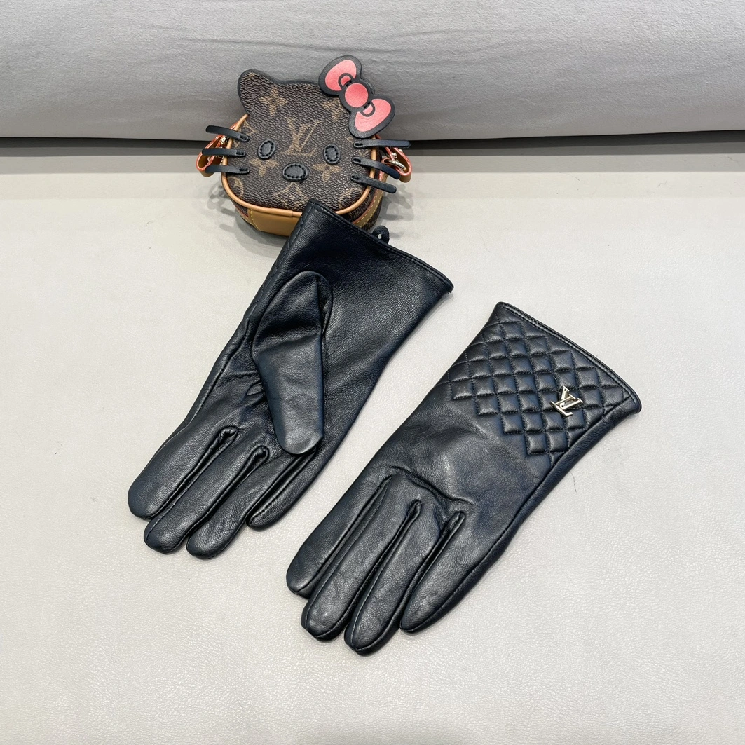 Refined 2516 Louis Vuitton LV Gloves For Women
