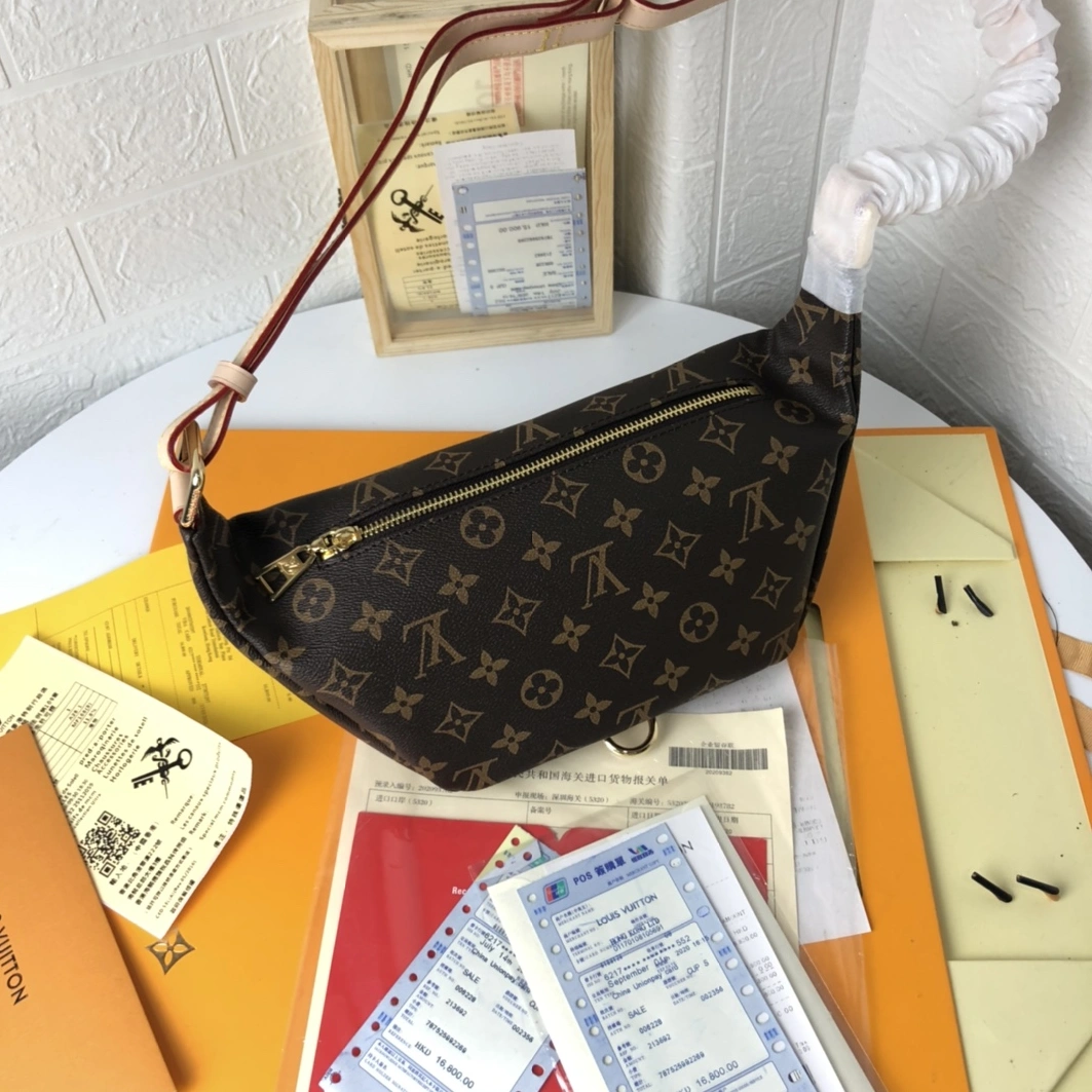 Refined 2586 Louis Vuitton AAA Quality Messenger Bags For Women