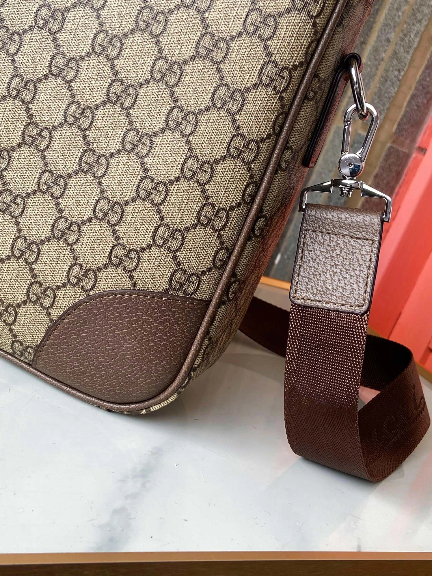 Refined 2819 Gucci AAA Man Handbags