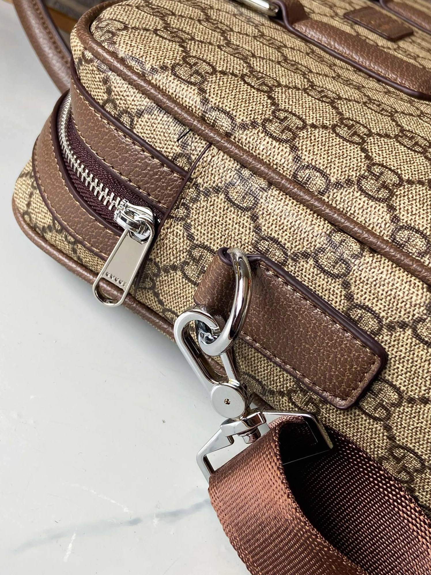 Refined 2819 Gucci AAA Man Handbags