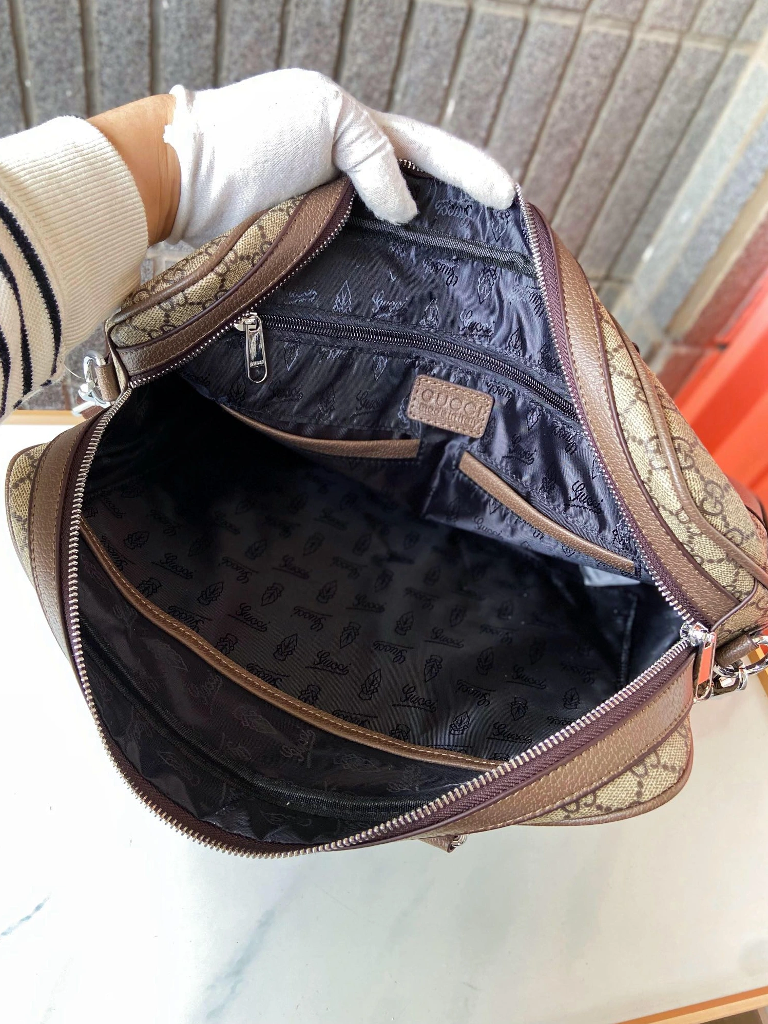 Refined 2819 Gucci AAA Man Handbags