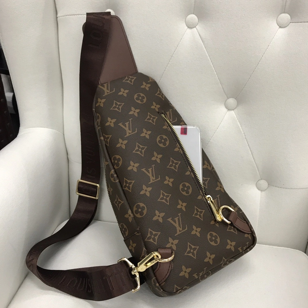 Refined 296 Louis Vuitton AAA Man Messenger Bags