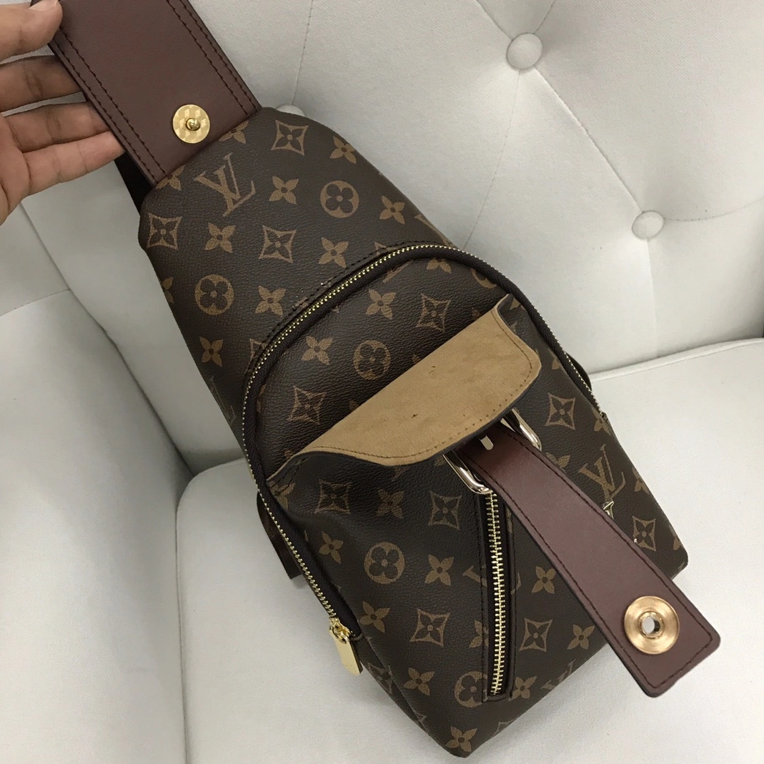 Refined 296 Louis Vuitton AAA Man Messenger Bags