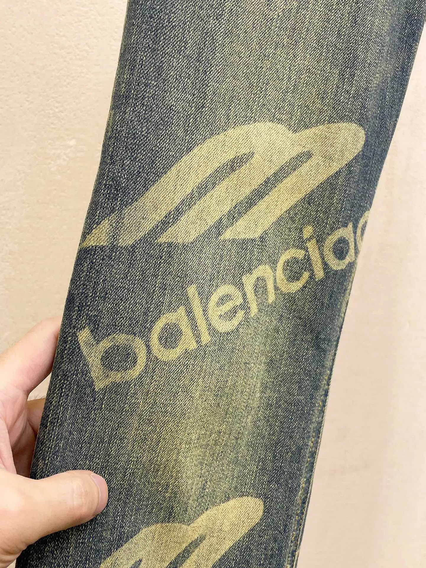 Refined 3023 Balenciaga Jeans For Men
