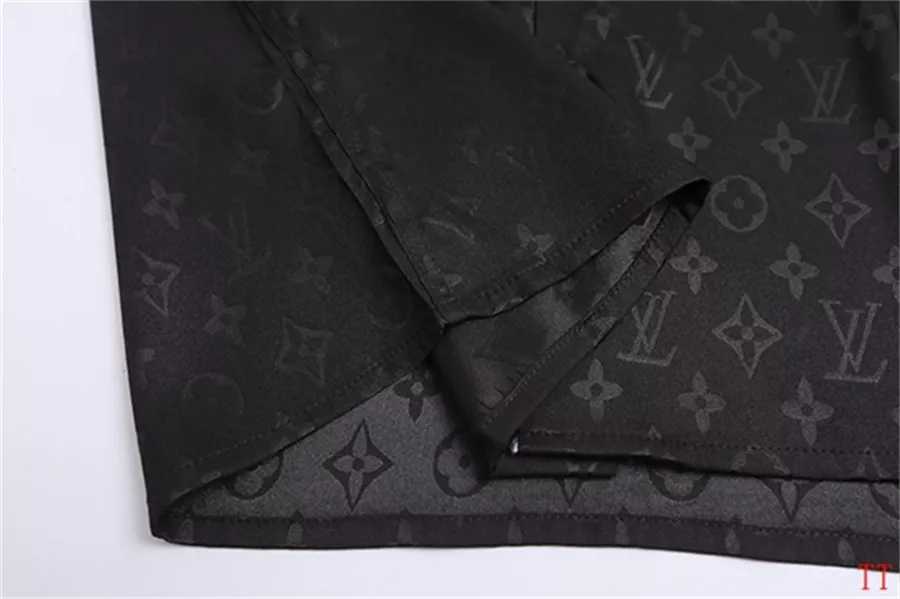 Refined 3232 Louis Vuitton LV Shirts Short Sleeved For Men