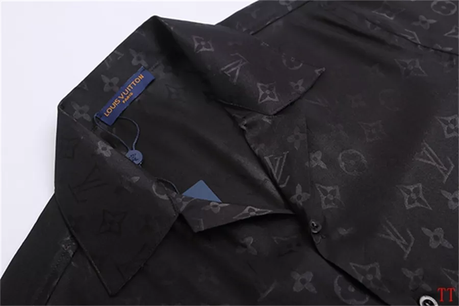 Refined 3232 Louis Vuitton LV Shirts Short Sleeved For Men