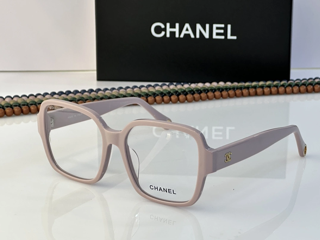 Refined 3246 Chanel Goggles