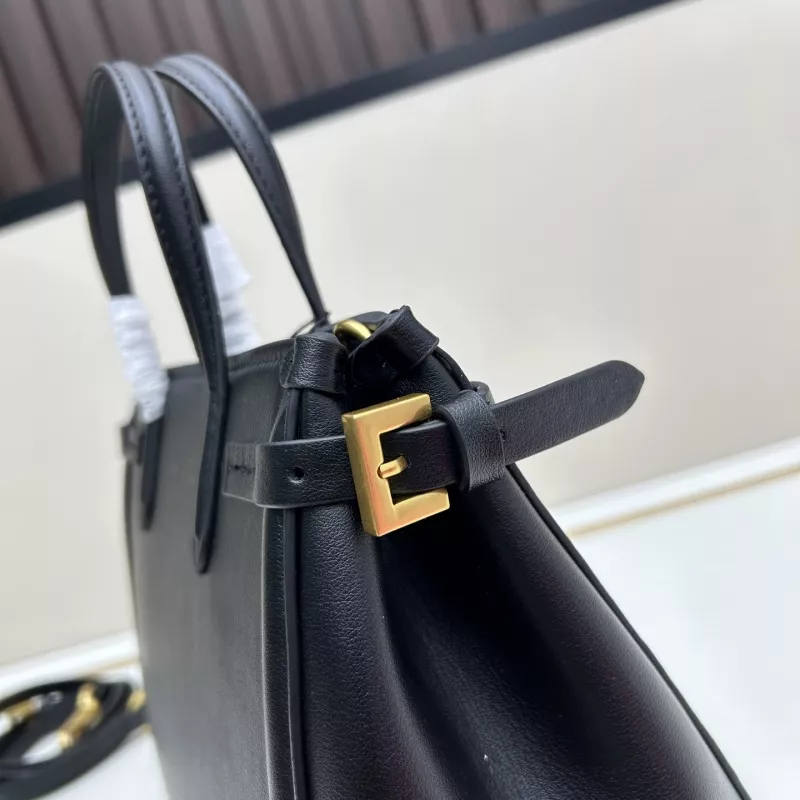 Refined 3763 Valentino AAA Quality Handbags For Women