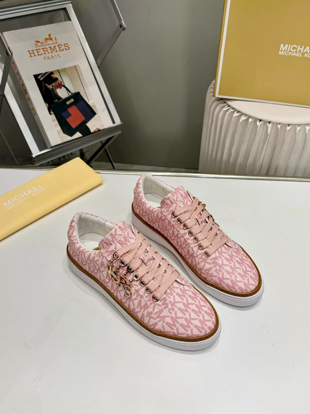 Refined 3771 Michael Kors Casual Shoes For Women