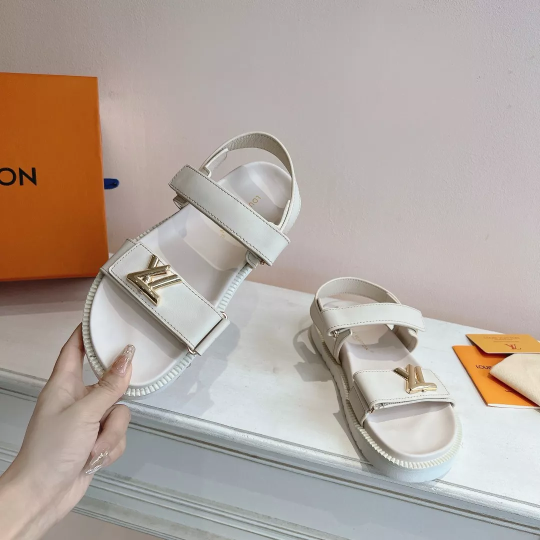 Refined 3937 Louis Vuitton Sandal For Women