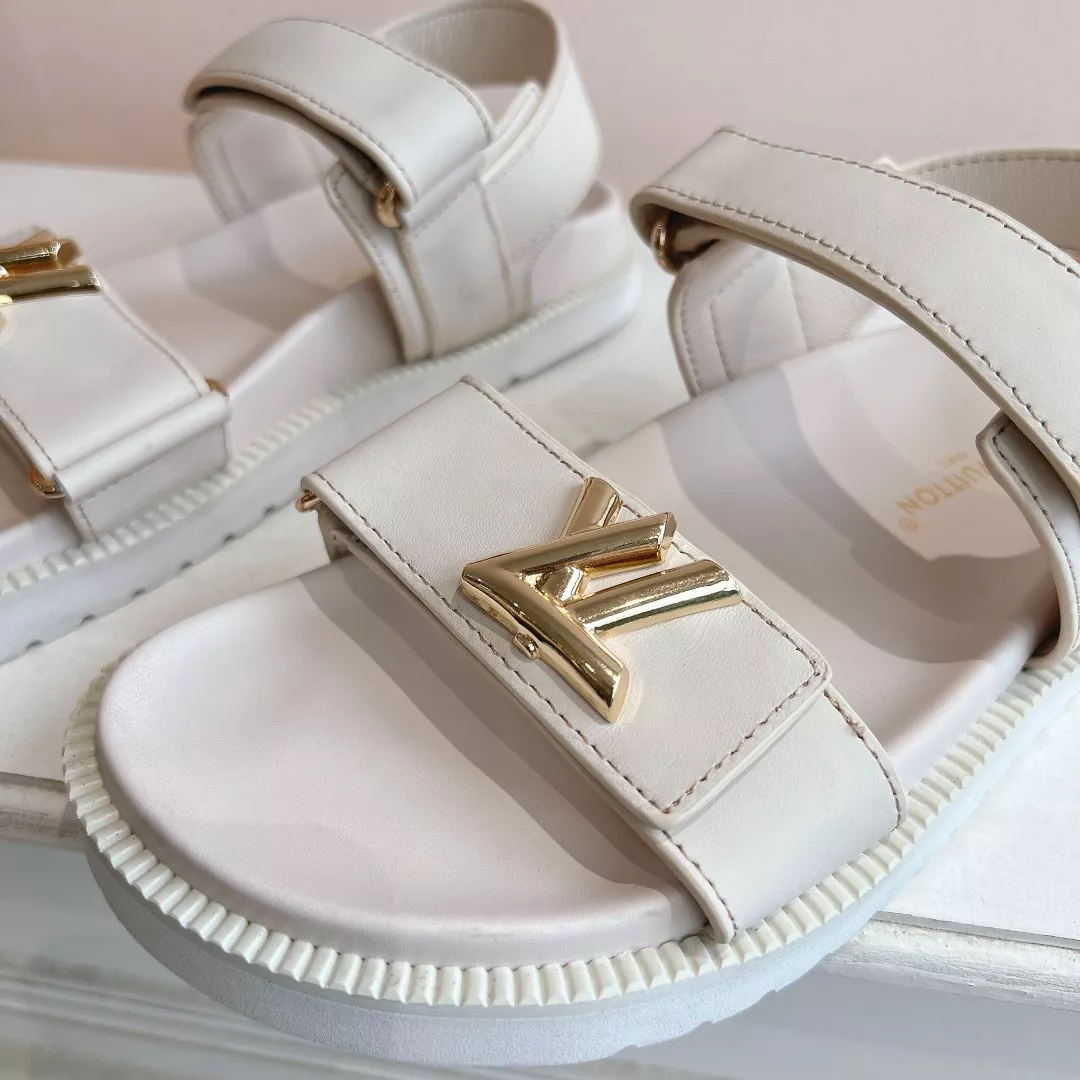 Refined 3937 Louis Vuitton Sandal For Women