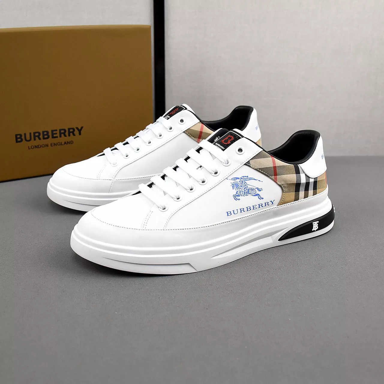 Refined 3977 Burberry Casual Shoes For Men