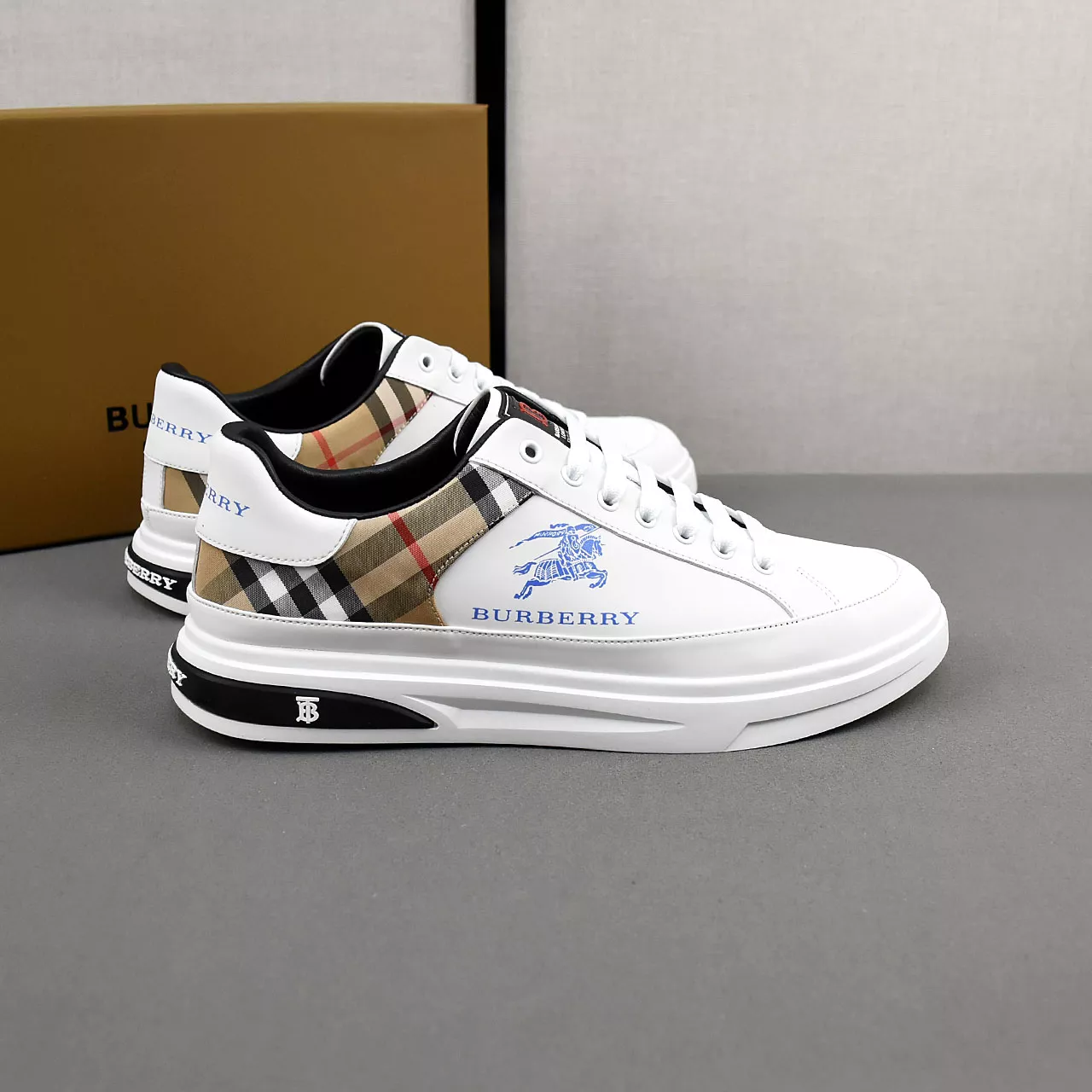 Refined 3977 Burberry Casual Shoes For Men