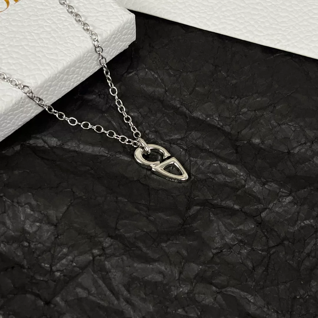 Refined 4227 Christian Dior Necklaces