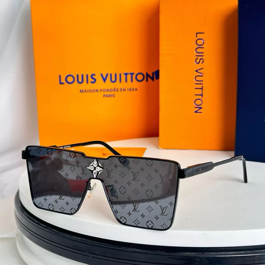 Refined 443 Louis Vuitton AAA Quality Sunglasses