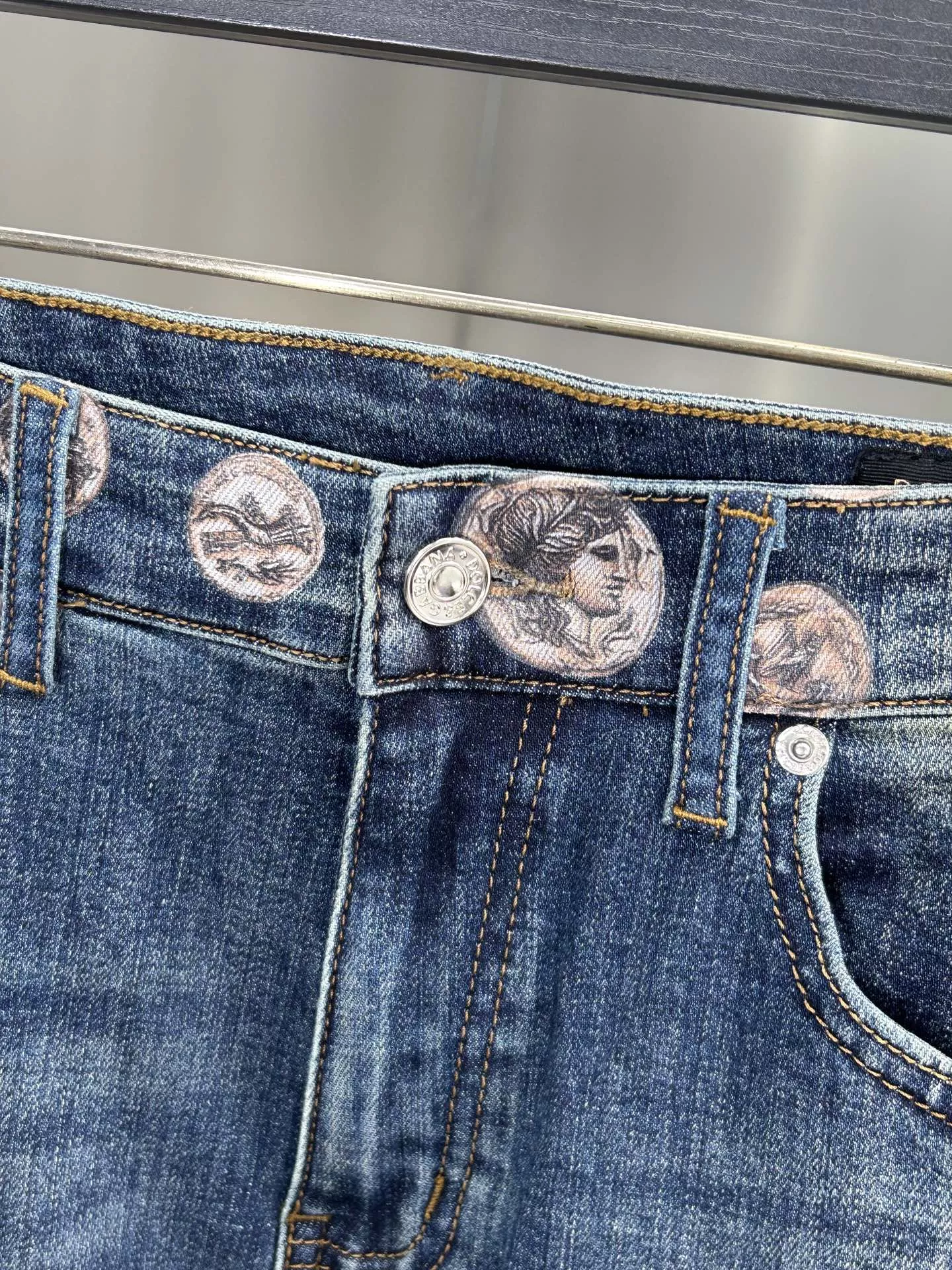 Refined 4566 Dolce & Gabbana D&G Jeans For Men